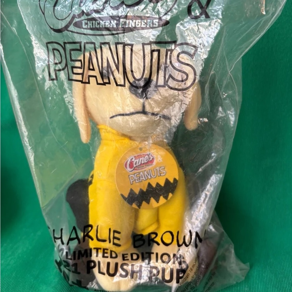 Charlie Brown Plush Dog Peanuts  2021 Raising Cane’s LE New in package 8”